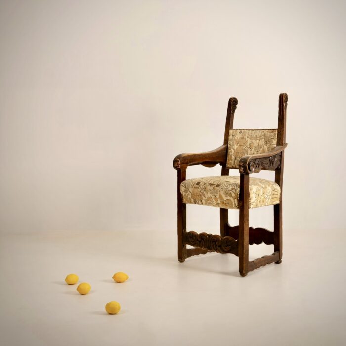 TRAVAIL FRANÇAIS, fauteuil HAUTE ÉPOQUE, France, XVIIIe siècle