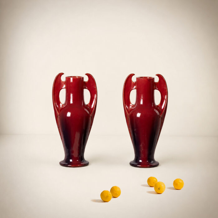 ART NOUVEAU, paire de vases en céramique email " sang de boeuf", France, circa 1900
