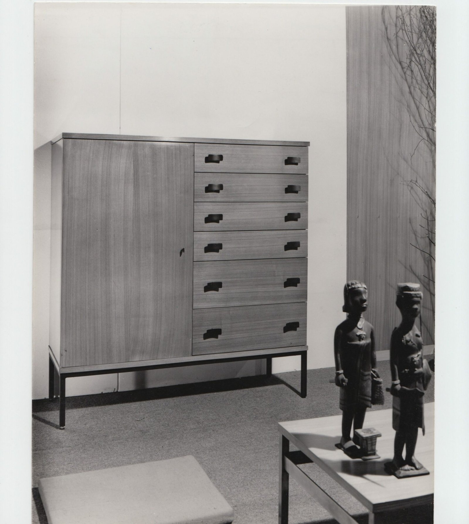 Mobilier juxtaposable, 1957–1958